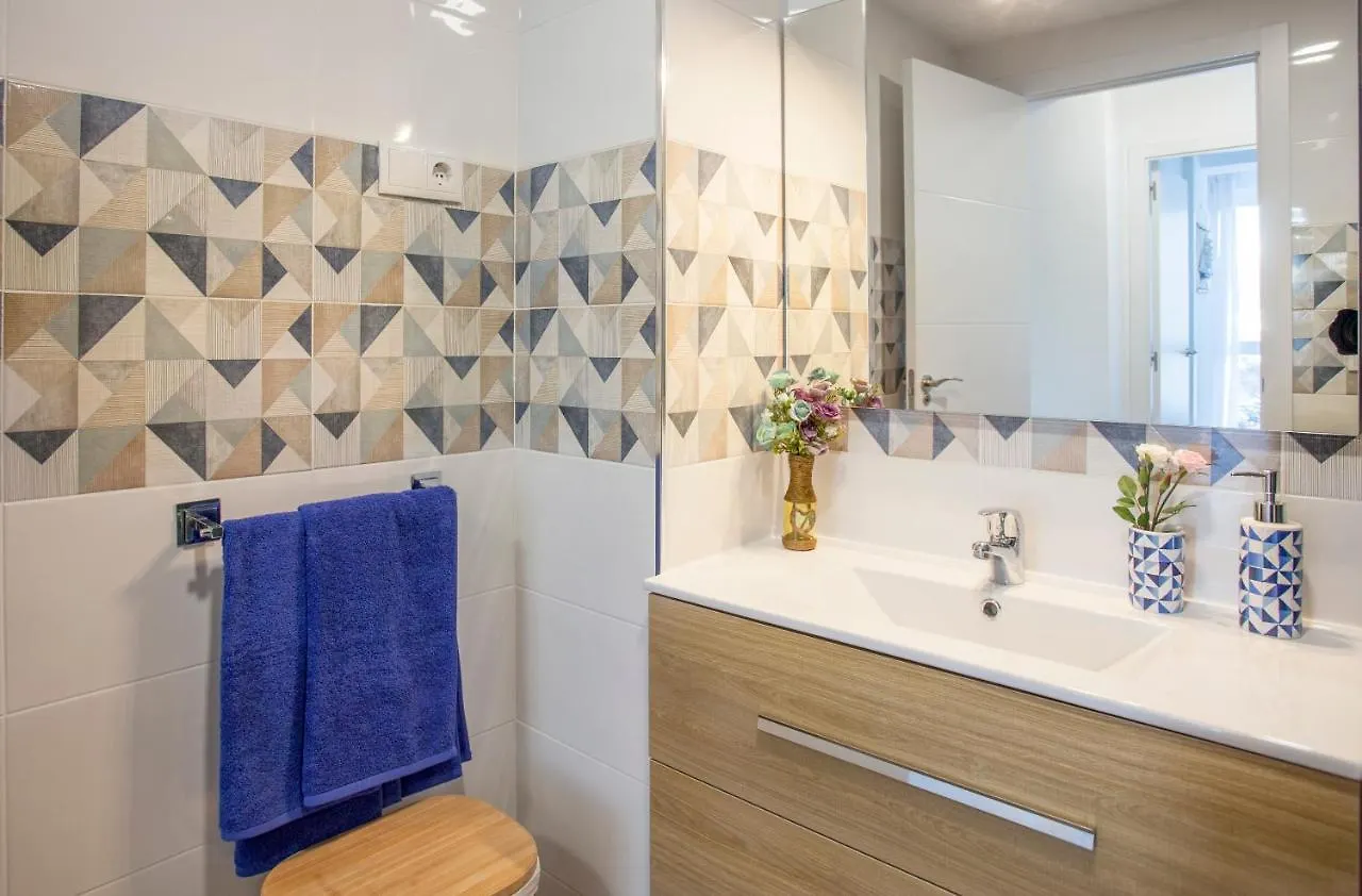 Diseno Y Confort Frente Al Mar En La Playa De Huelin Apartment Malaga Spain